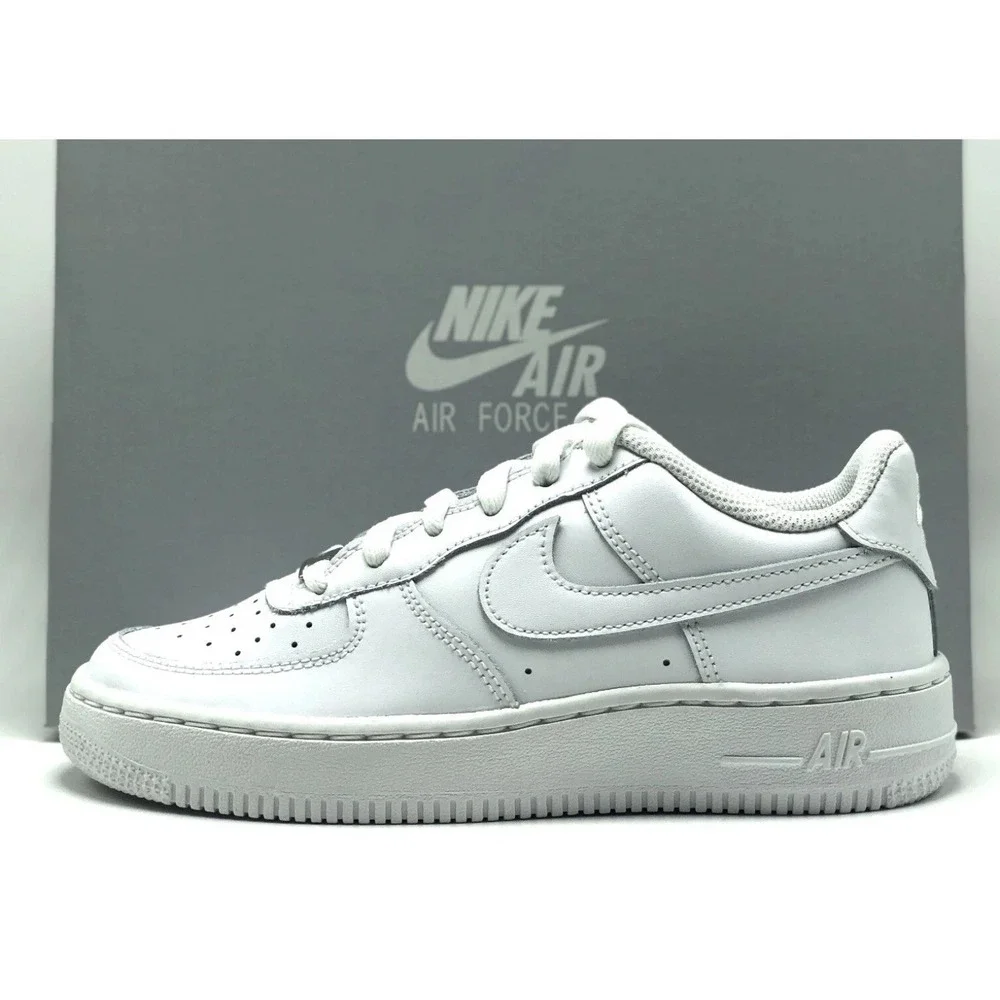 Nike Big Kids Air Force 1 LE Sneakers in White Size 3.5Y FV5951-111